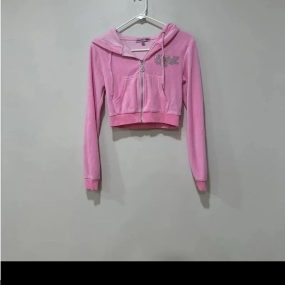 Dolls kill x bratz pink velour hoodie 
Size XS - Picture 1 of 10